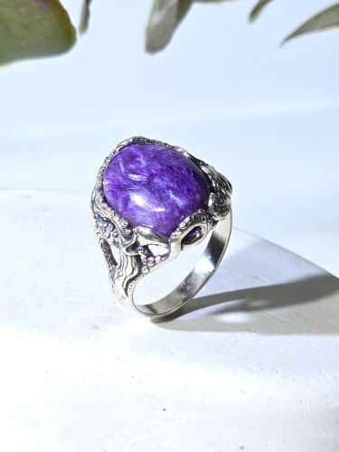 Серебряное кольцо ETERI с чароитом